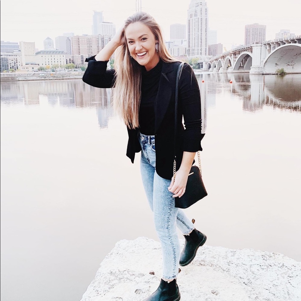 Meet your Posher, Kallie